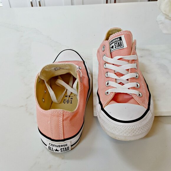 CONVERSE Chuck TAYLOR PINK SNEAKERS SZ 8 - Picture 4 of 8